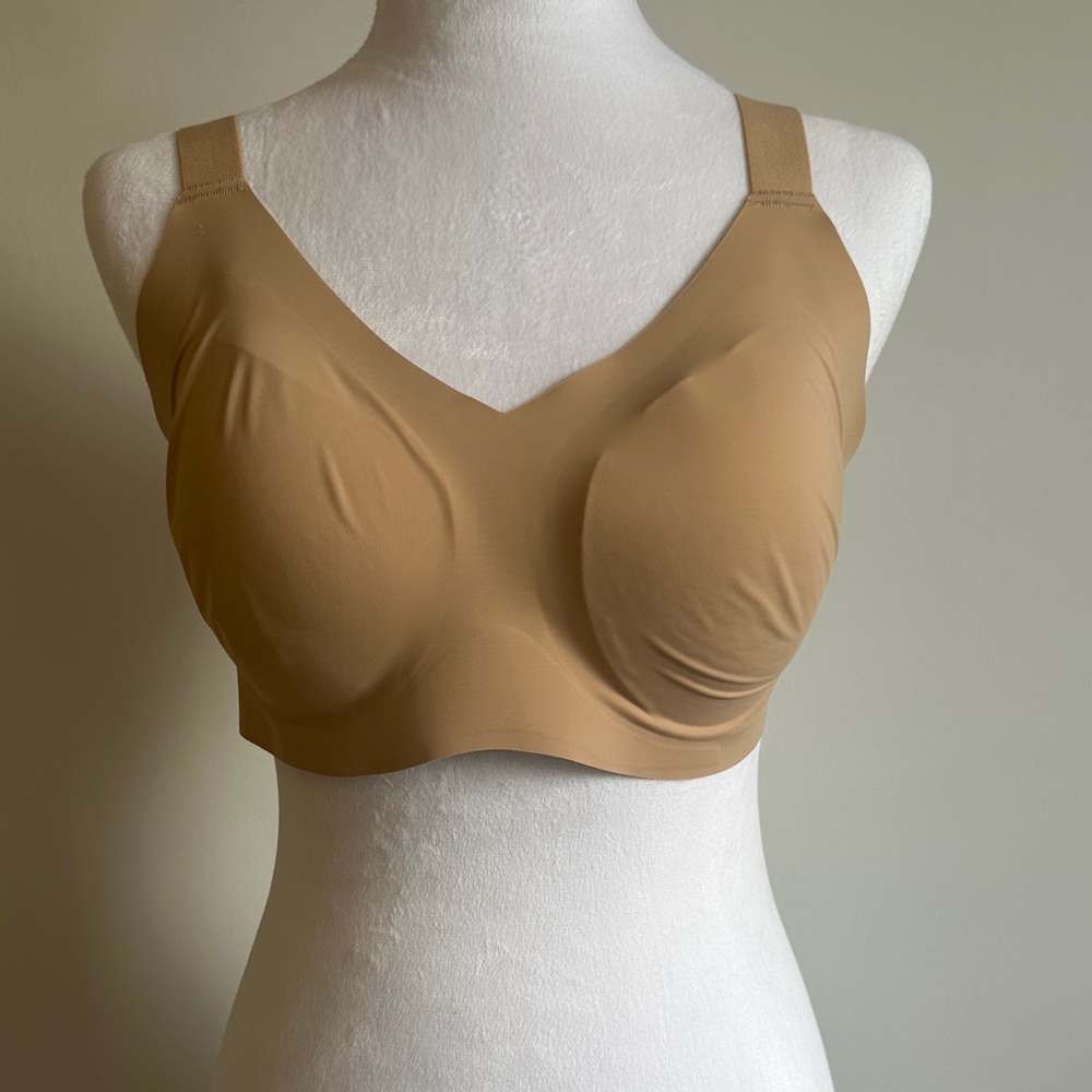 KNIX- Seamless soft wireless nude bra- size 7